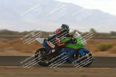 media/Sep-10-2022-SoCal Trackdays (Sat) [[a5bf35bb4a]]/Turn 2 (1pm)/